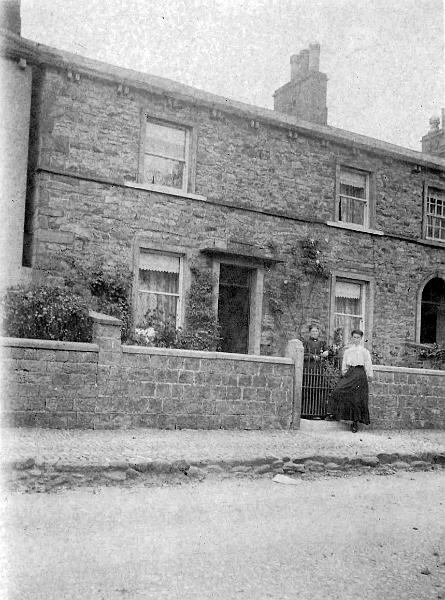 Medwyn.jpg - "Medwyn" Church Street - post card not dated.